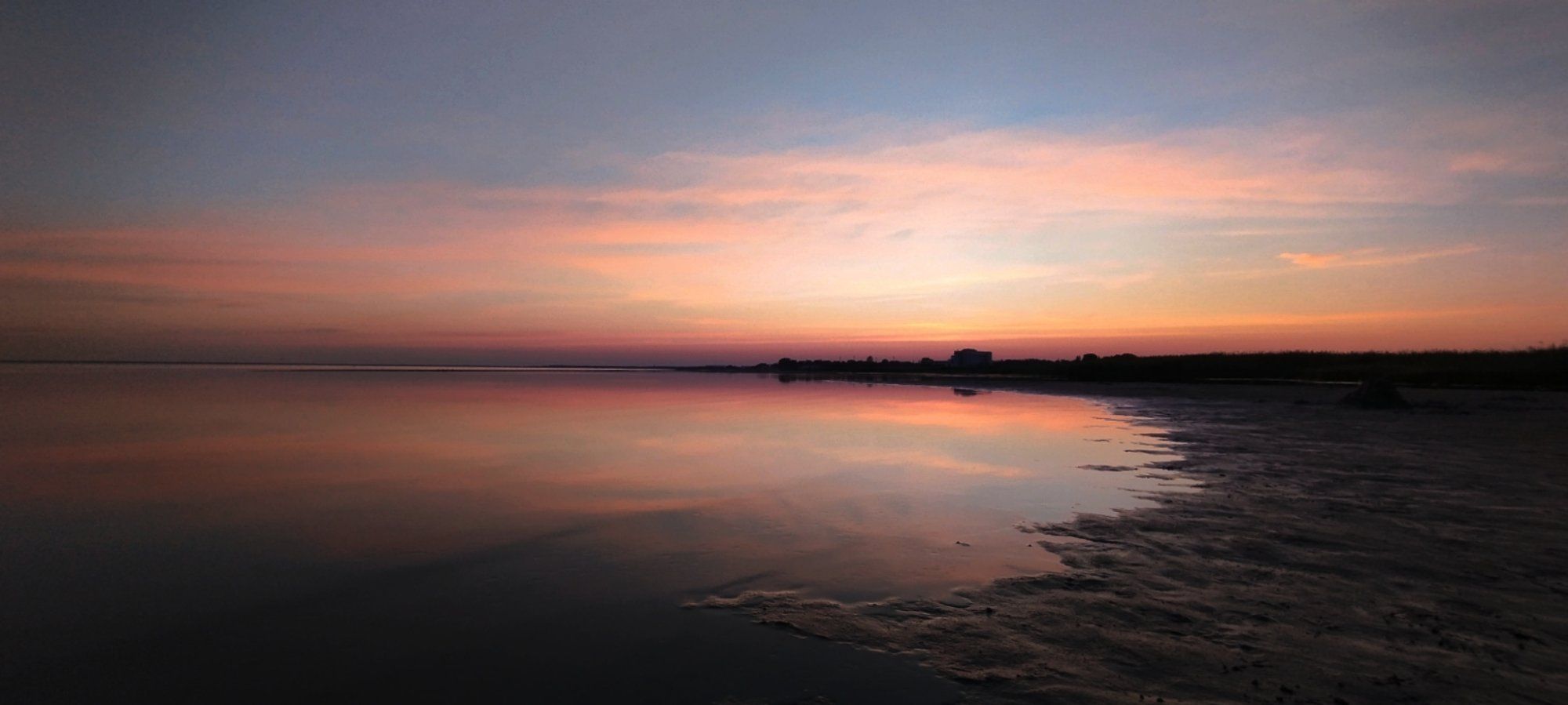 Loojangu Pärnu rannas