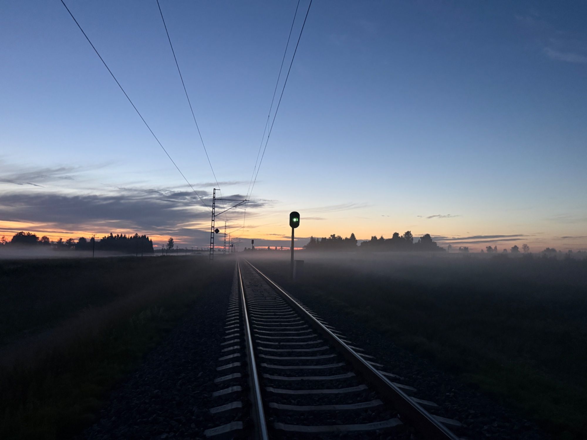 Endiselt valge kell 12 öösel
