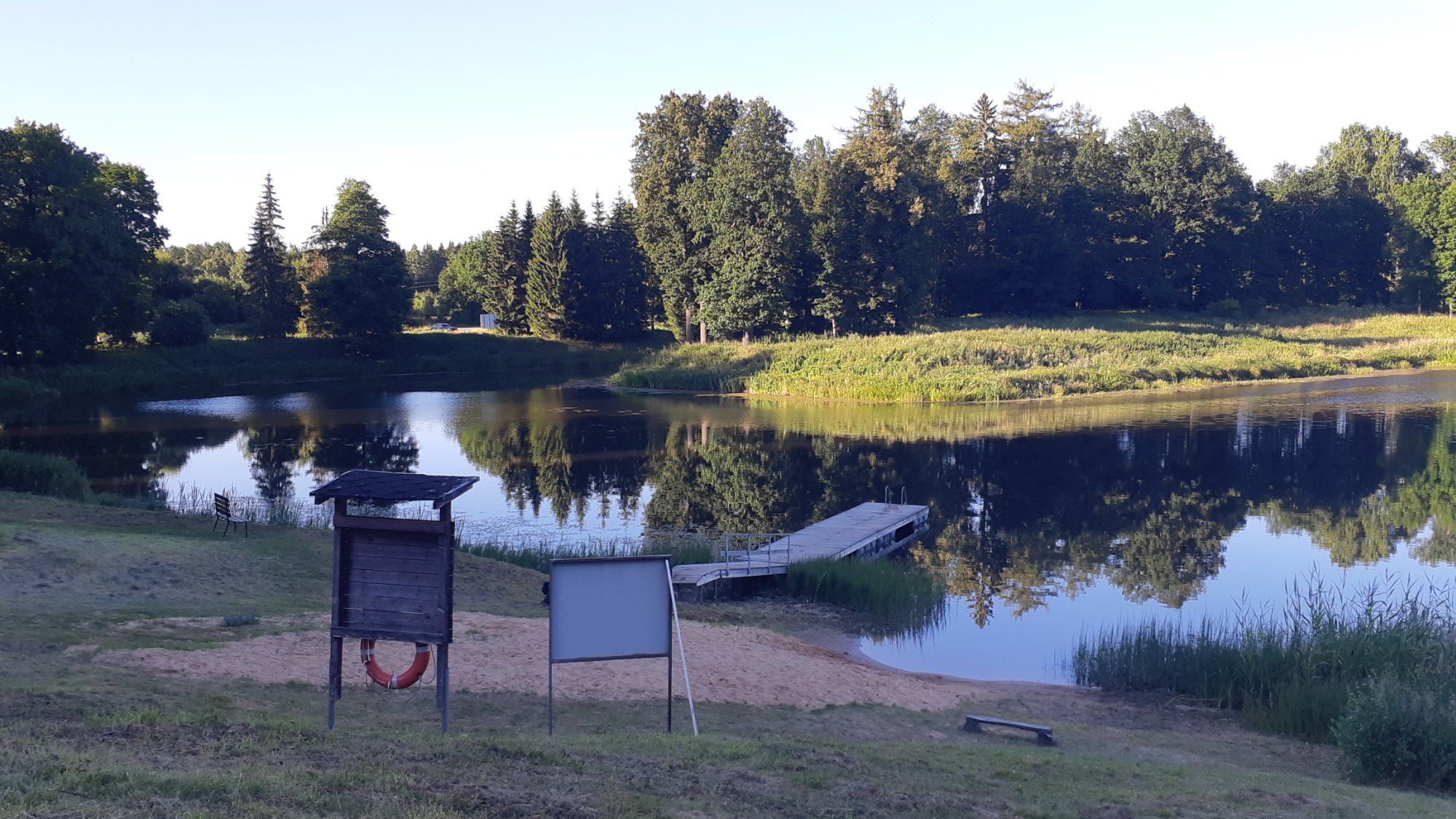 MÕNISTE JÄRV
